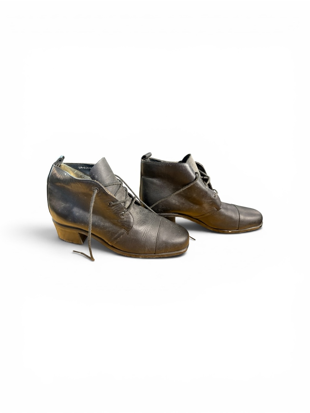 Naturalizer Brown Lace-Up Leather Ankle Boots